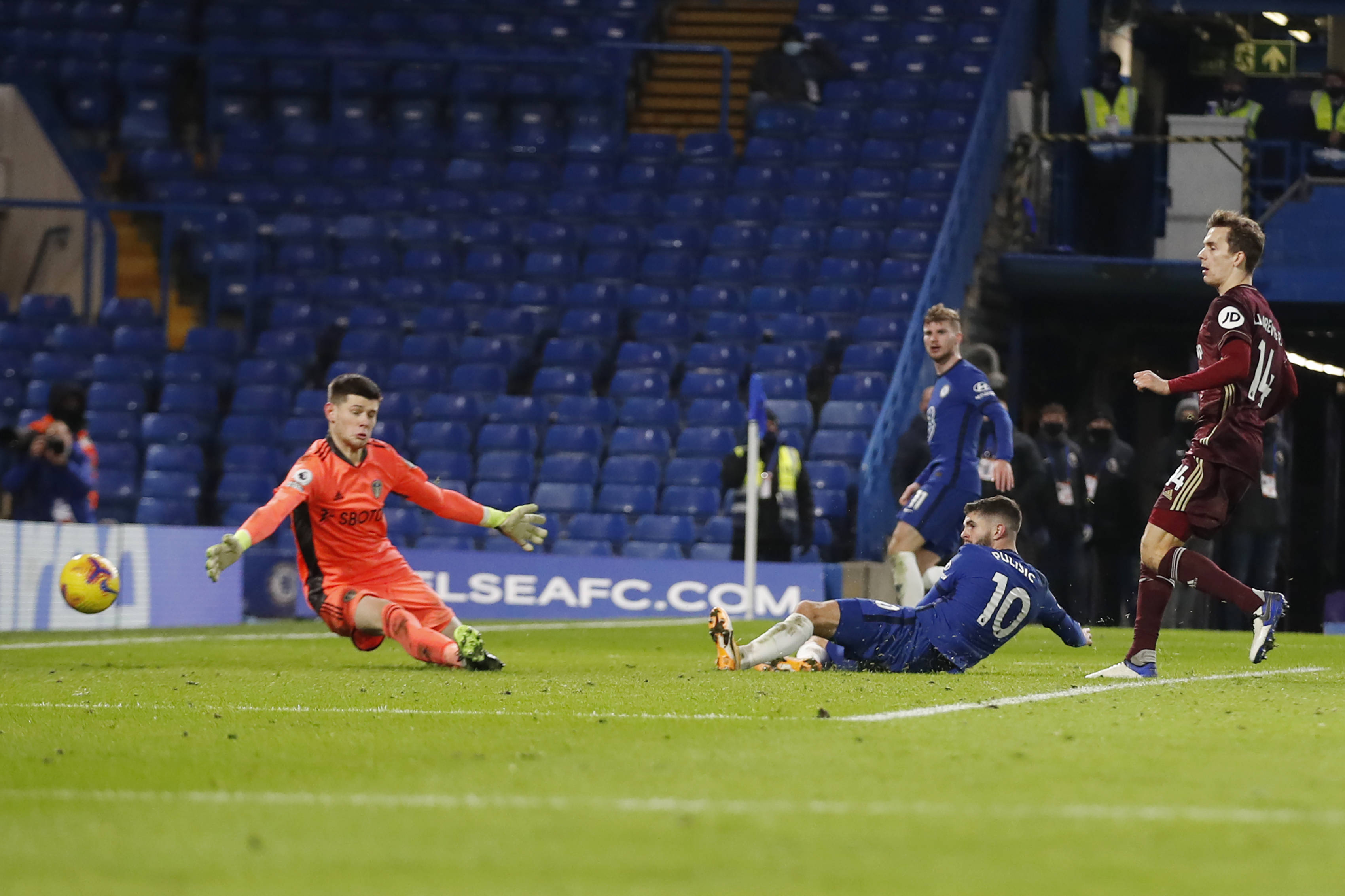 不断在外线 不断在外线